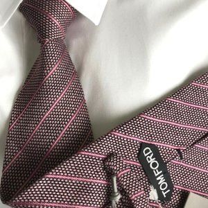 Tom Ford New with Tags Designer Spring Tie in a Silk Linen Weave